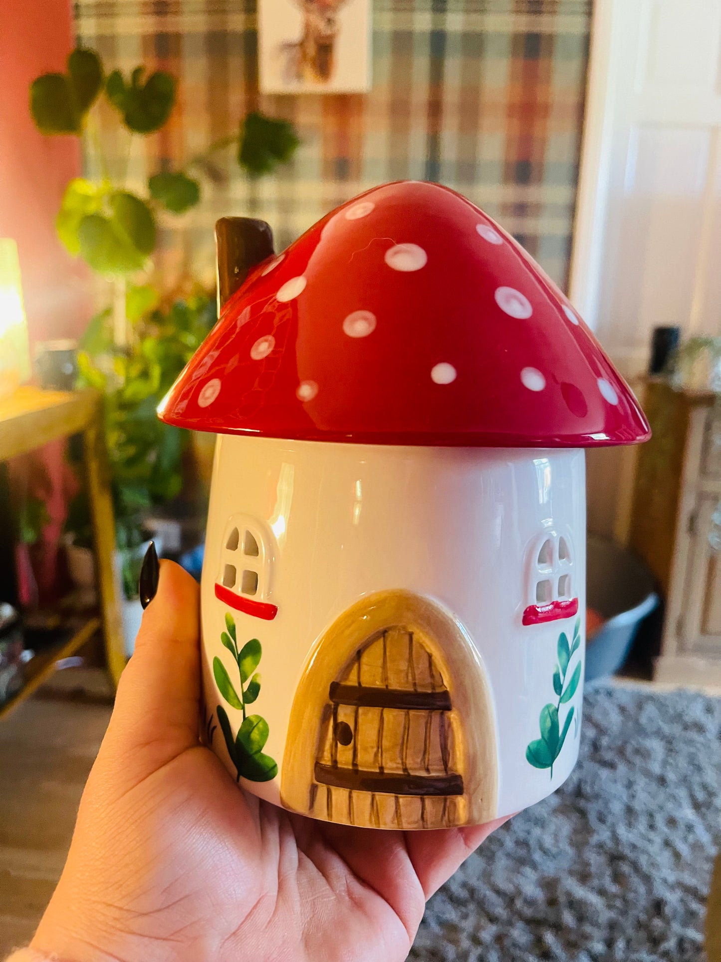 Mushroom House Wax Burner